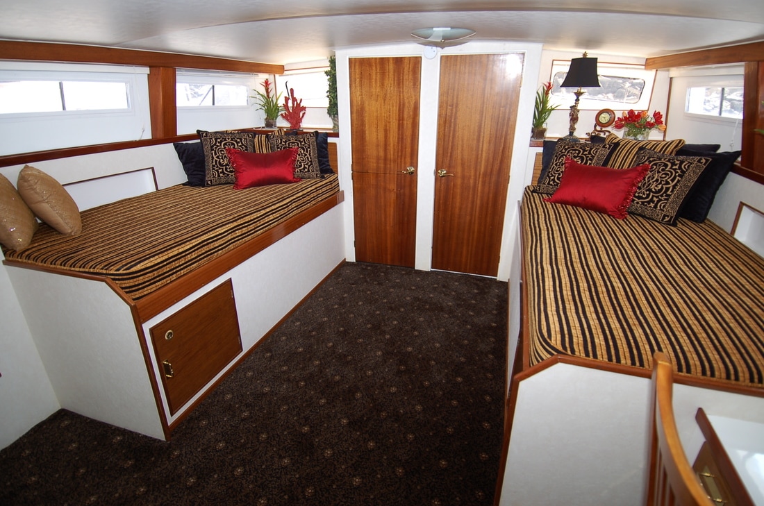 private yacht vacations